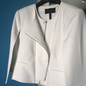 COPY - Bcbgmaxazria clásico cape